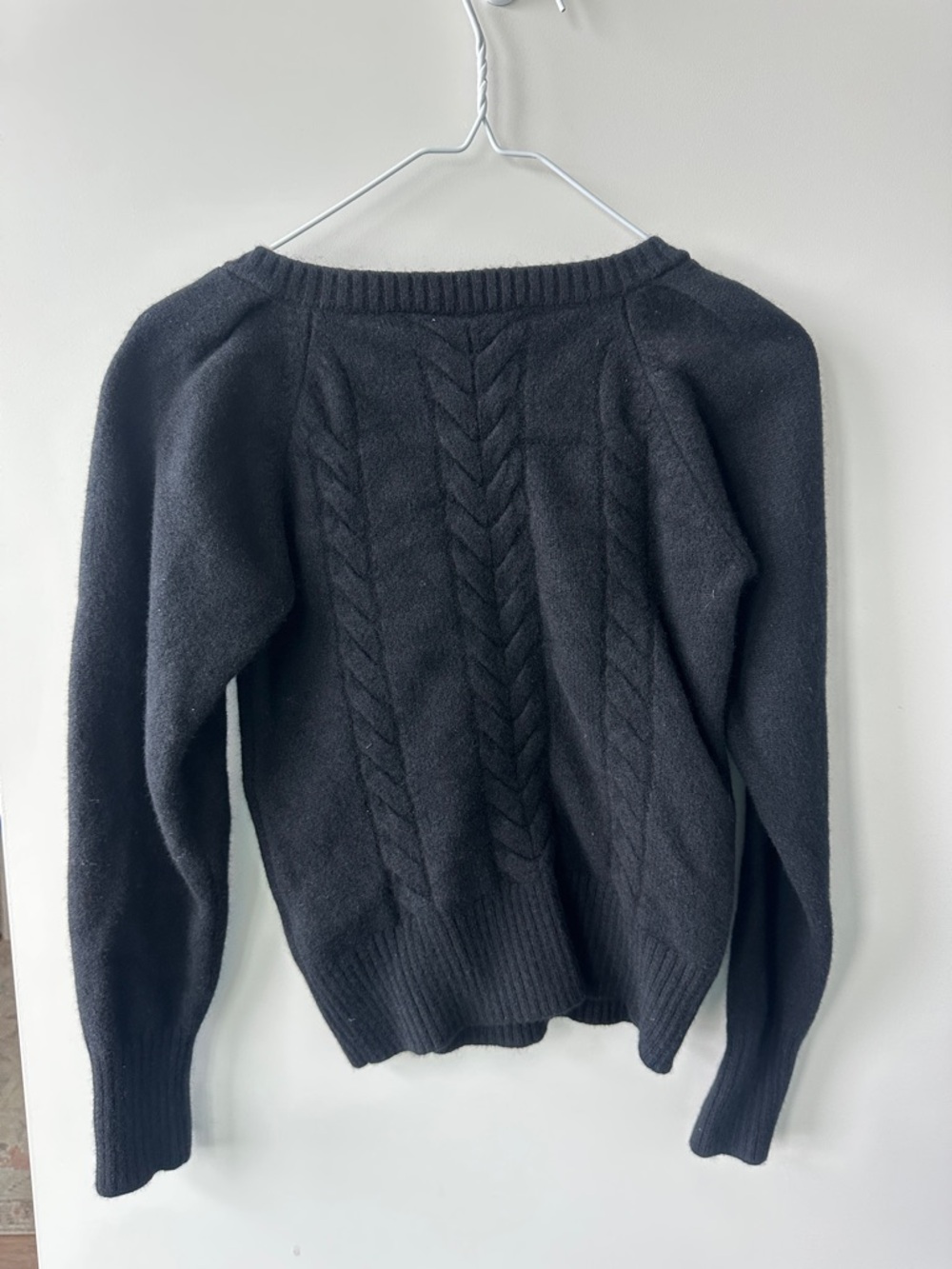 Madewell Wool Black Cable-Knit V-Neck Sweater - Picture 4 of 4